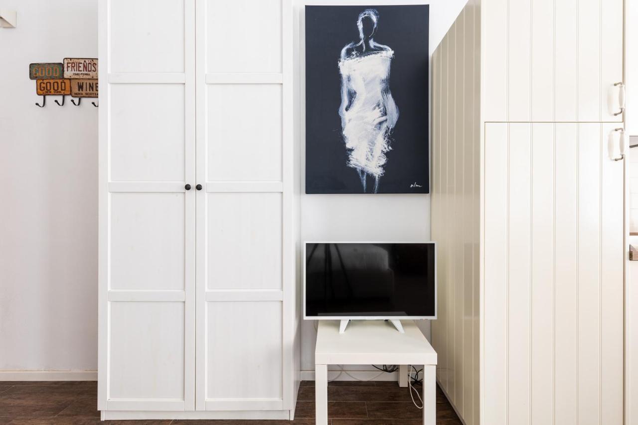 Largo Molina Studio I By Wonderful Italy Болонья Екстер'єр фото