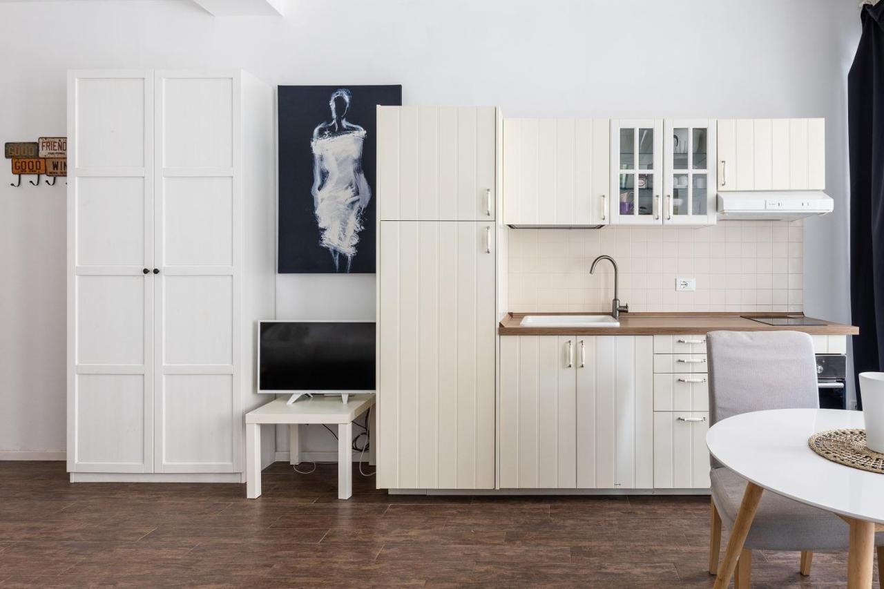 Largo Molina Studio I By Wonderful Italy Болонья Екстер'єр фото